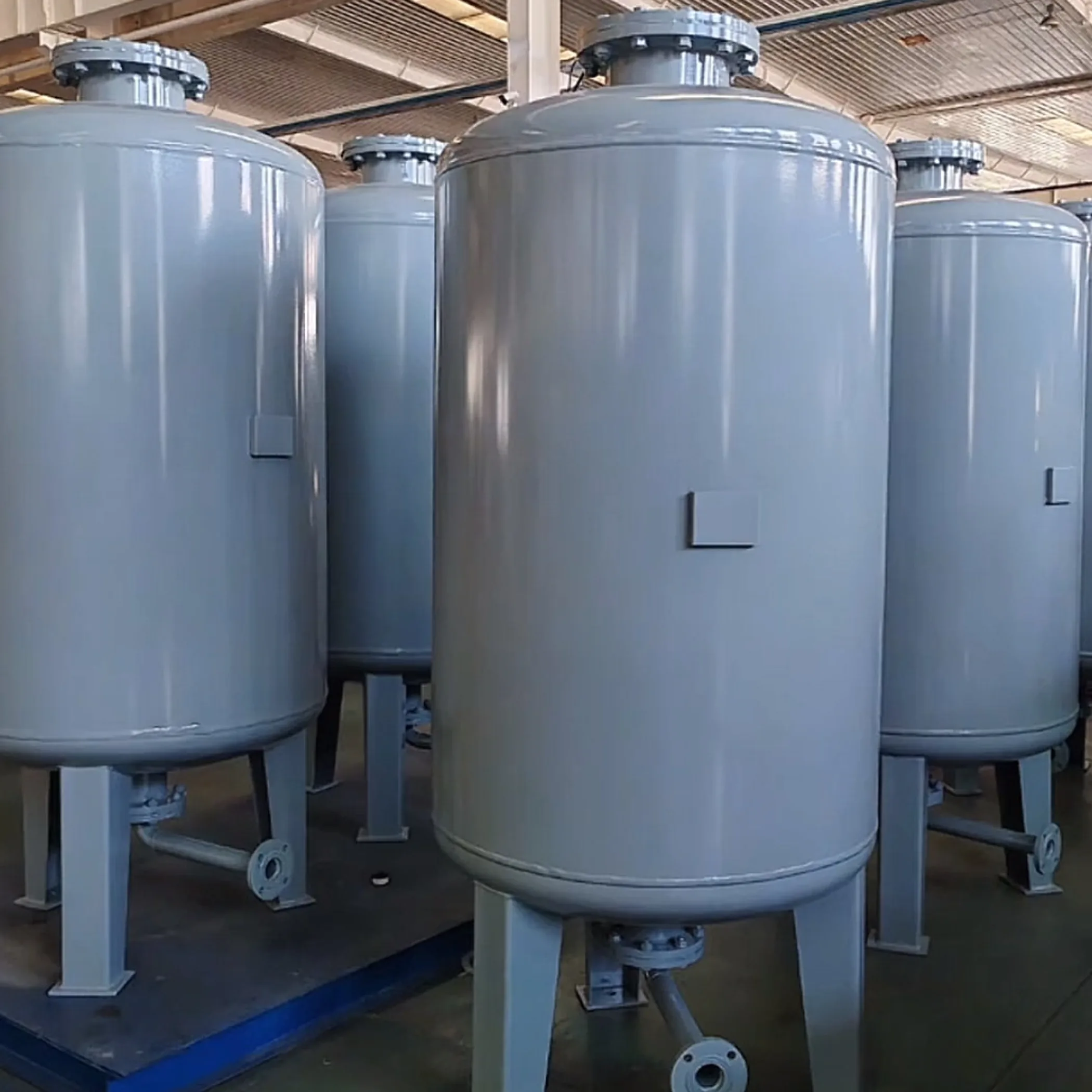 pressure tanks for hot water systems